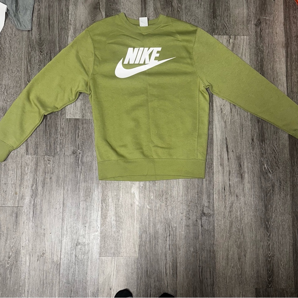 Nike Green Crewneck Sweater with Iconic Logo